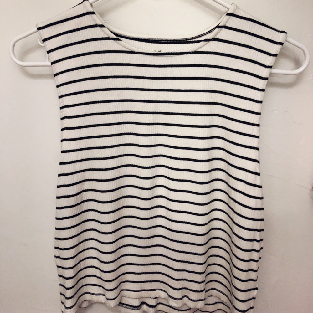 Stripped Fitted Sleeveless Crop Top